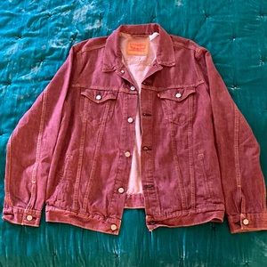Maroon denim Levi’s jacket XL